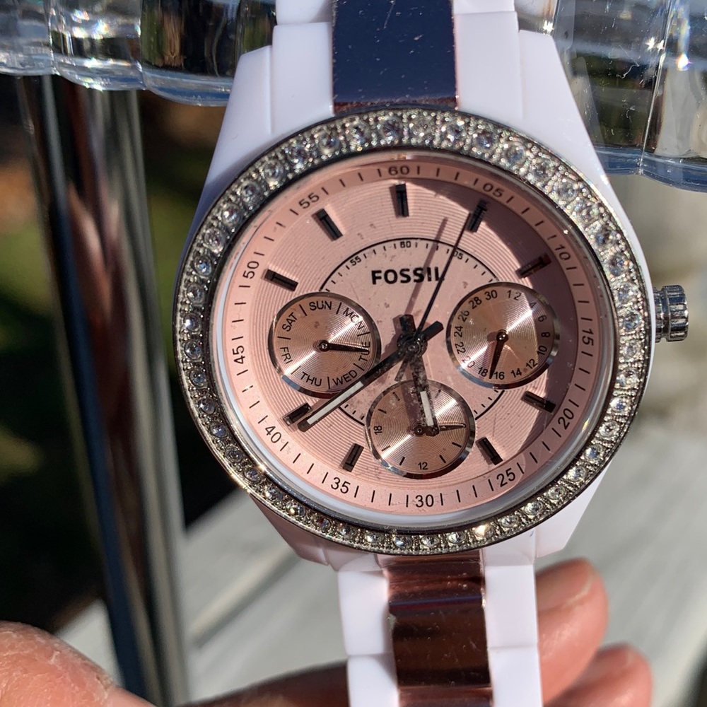 Fossil watch. Large face. Adjustable linked band.